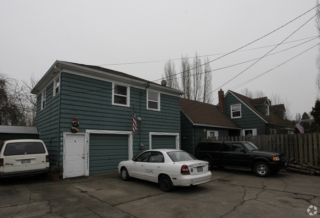 Building Photo - 14610 SW Farmington Rd