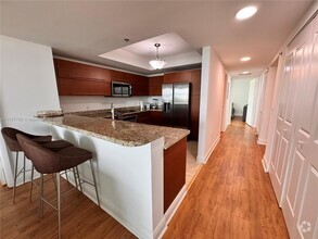 Building Photo - 2681 N Flamingo Rd