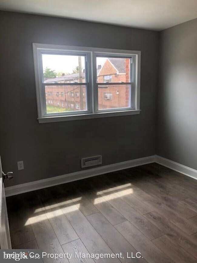 Foto del edificio - 2 br, 1 bath House - 4727 Homesdale Avenue