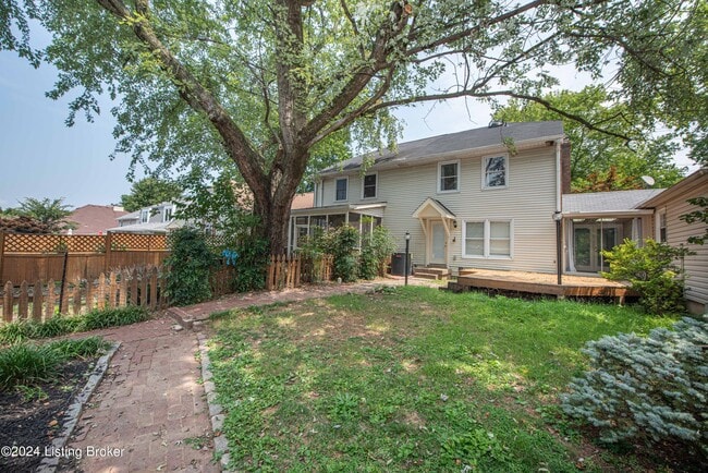 Building Photo - 3102 Freys Hill Rd