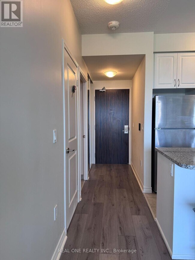 Photo du bâtiment - 349-1349 Rathburn Rd W