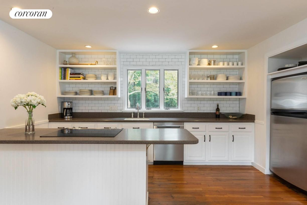 16 Kings Ln, Southampton, NY 11968 House Rental in Southampton, NY