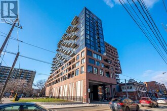 Building Photo - 270 Dufferin St