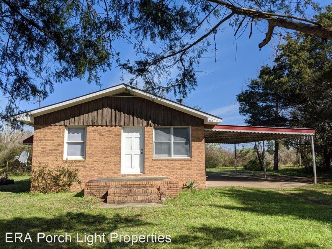 Primary Photo - 2 br, 1 bath House - 833 E. COX ST