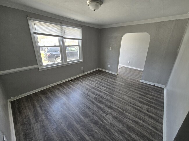 Foto del edificio - 530 Bellwood Rd