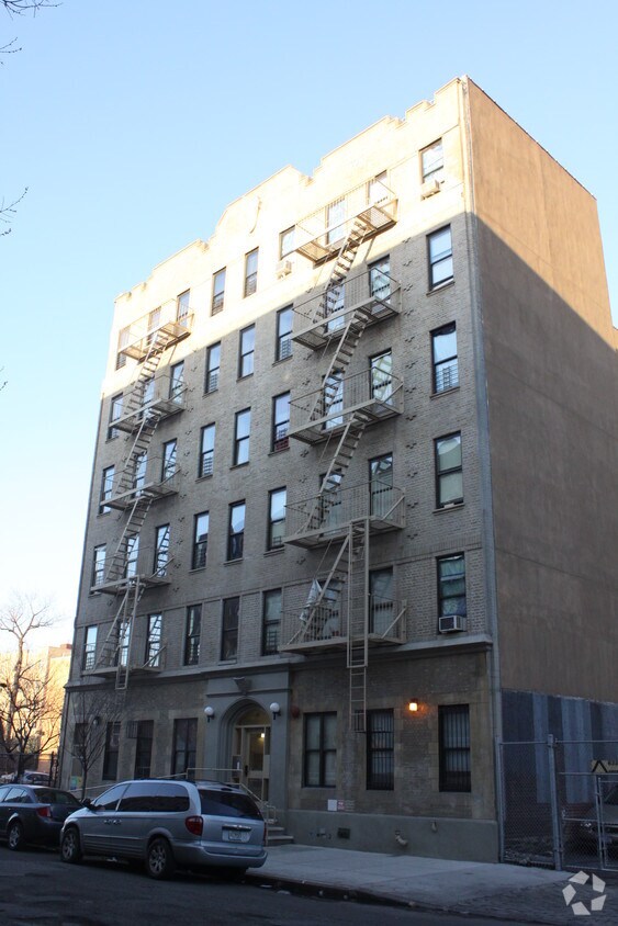 Foto del edificio - 627 Wales Ave