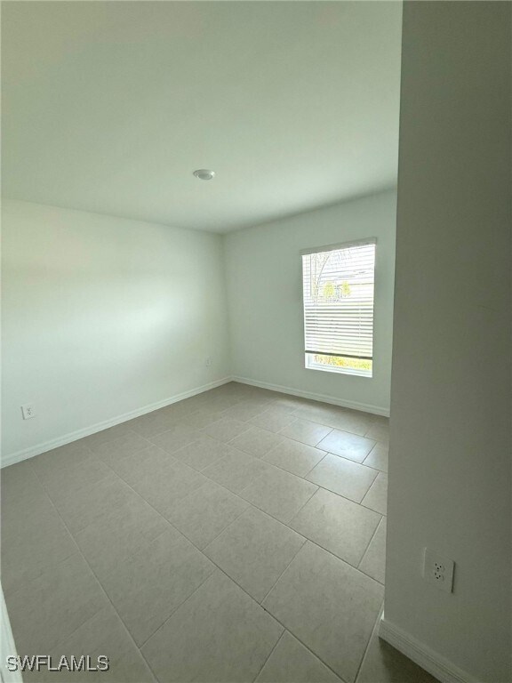 Foto del edificio - 17561 Paradiso Wy