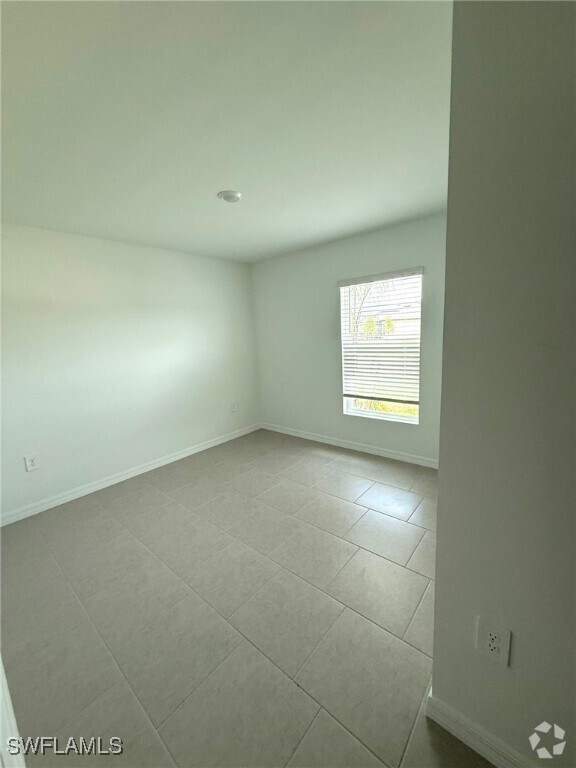 Building Photo - 17561 Paradiso Wy