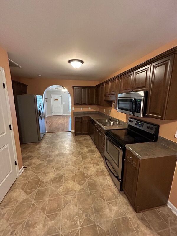 Foto del edificio - 2502 Ridgemont Dr