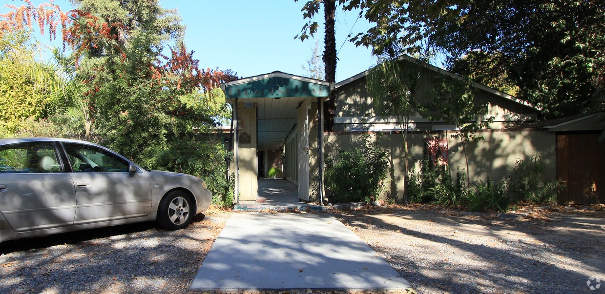 Blundenhouse Apartments in Fair Oaks, CA