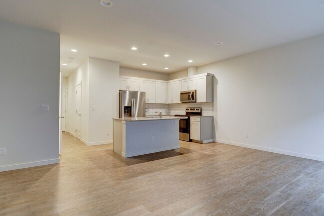 Foto del edificio - 3 Bedroom/2 Bath  townhouse in Kettlecove community