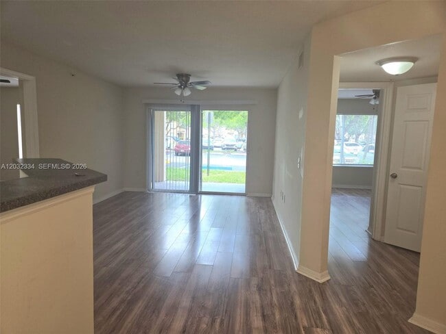 Foto del edificio - 4151 San Marino Blvd