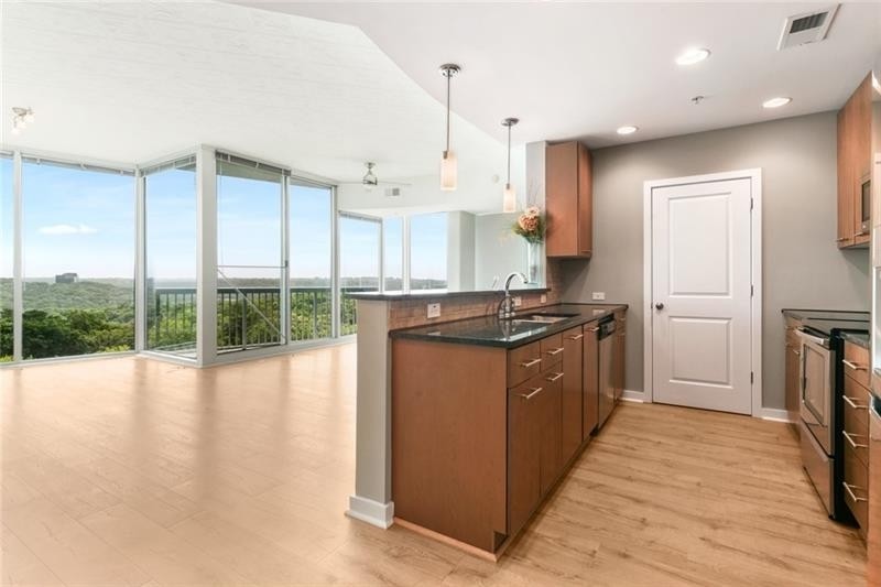 Foto principal - 3300 Windy Ridge Pkwy SE