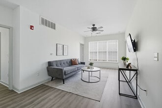 Building Photo - 510 S Highland St