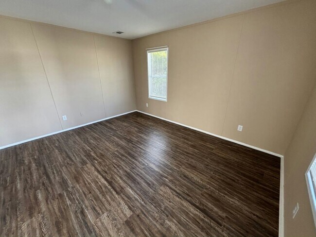 Foto del edificio - 6402 NW 28th St