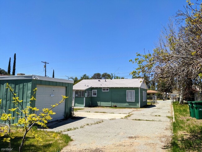 Building Photo - 2 br, 1 bath House - 882 N Alessandro St