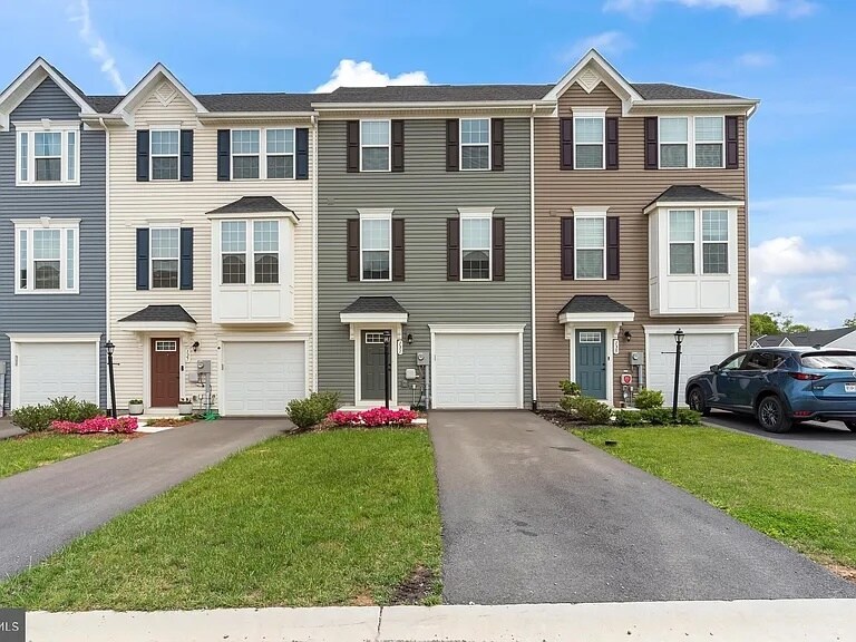 Foto principal - 131 Dripping Spring Dr