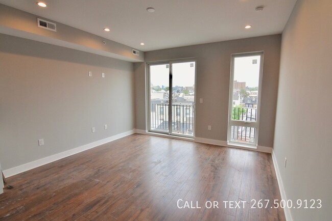 Foto del edificio - Awesome two bedroom with W/D !! Schedule y...