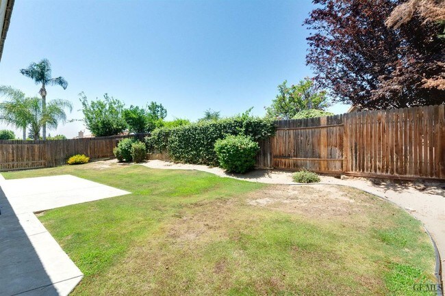 Building Photo - 9915 Paper Moon Way