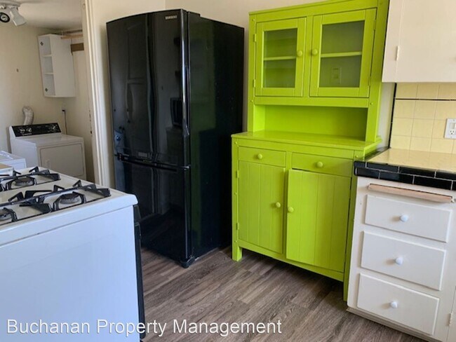 Building Photo - 2 br, 1 bath House - 4648 Point Loma Ave