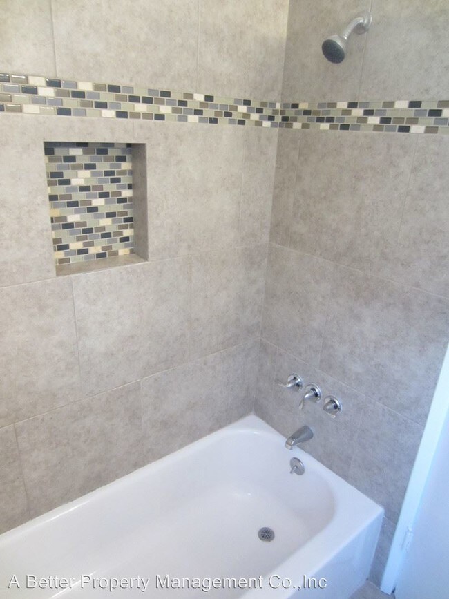 Building Photo - 2 br, 1 bath House - 4373 Quigley Ave