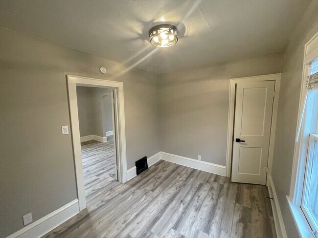 Foto del edificio - 1440 N 28th St