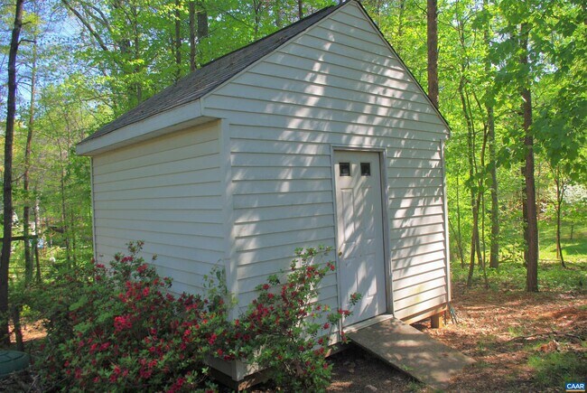 Foto del edificio - 3159 Saddlebrook Ln