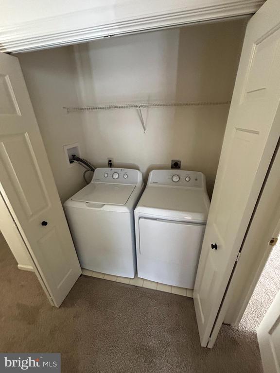 Foto del edificio - 420 W 8th St