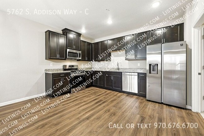 Building Photo - 5762 S Addison Way