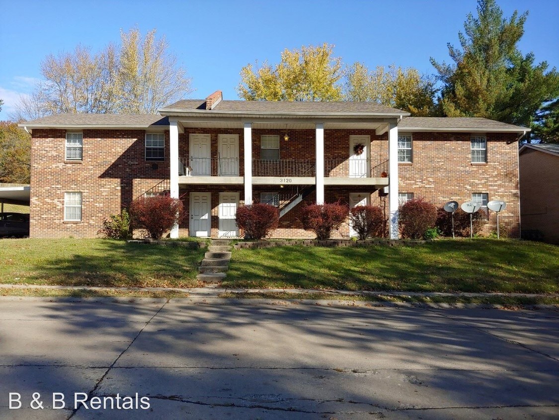 3120 Themis St, Cape Girardeau, MO 63701 Room for Rent in Cape