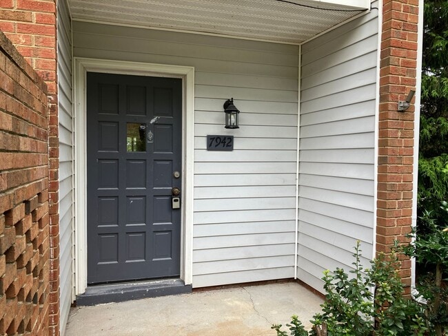 Foto del edificio - WATERFRONT Two Bed Townhouse in Denver With BOAT SLIP!!