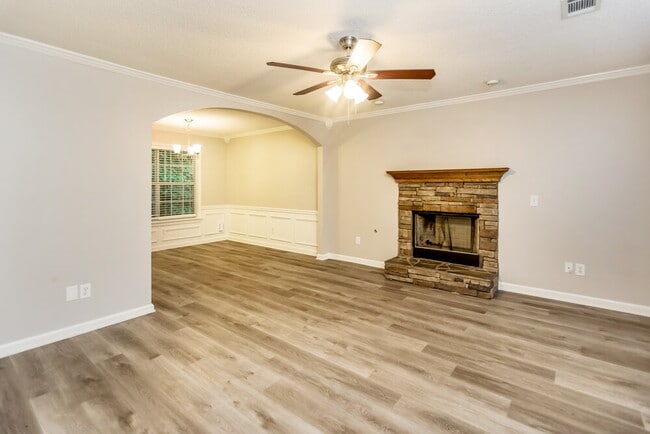 Building Photo - 404 Wood Chase Ln
