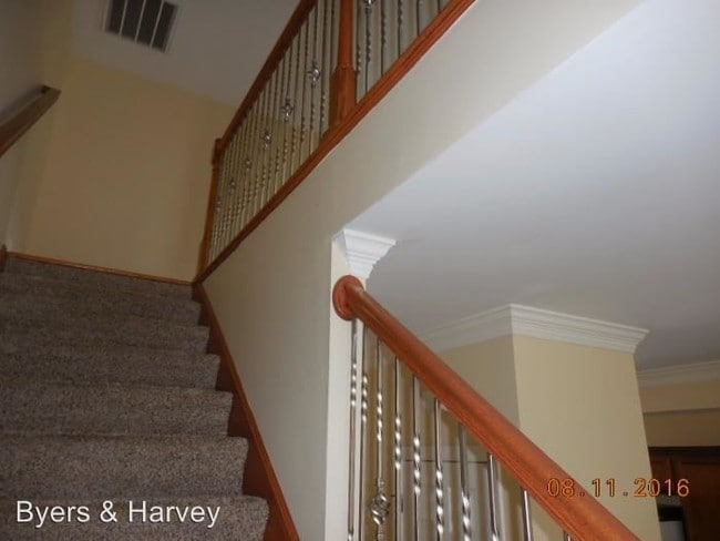 Building Photo - 2 br, 2.5 bath House - 119 Mcclure Street