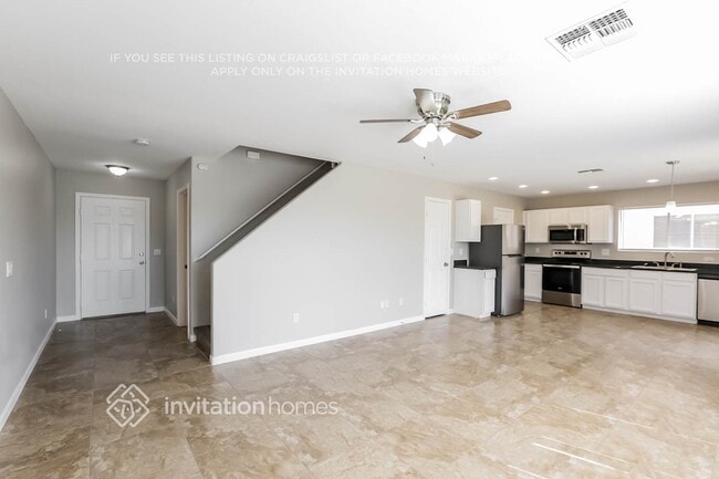 Building Photo - 1429 S Crossbow Ct