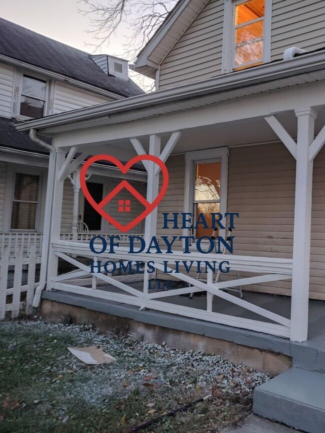 Building Photo - Spacious 1BR/1BA