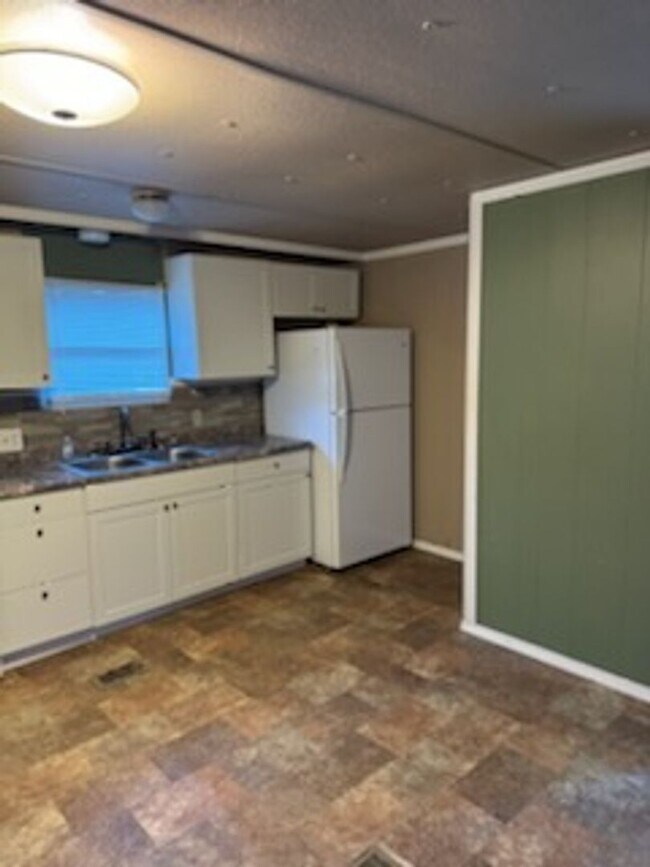 Foto del edificio - 2 bed 1 bath Trailer Home $1250 a month