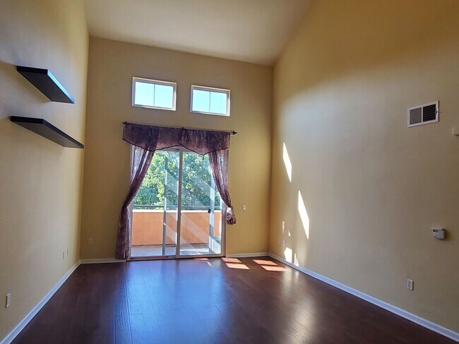 Building Photo - 1310 Saddle Rack St