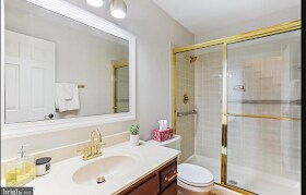 Foto del edificio - 9409 Thornedike Dr