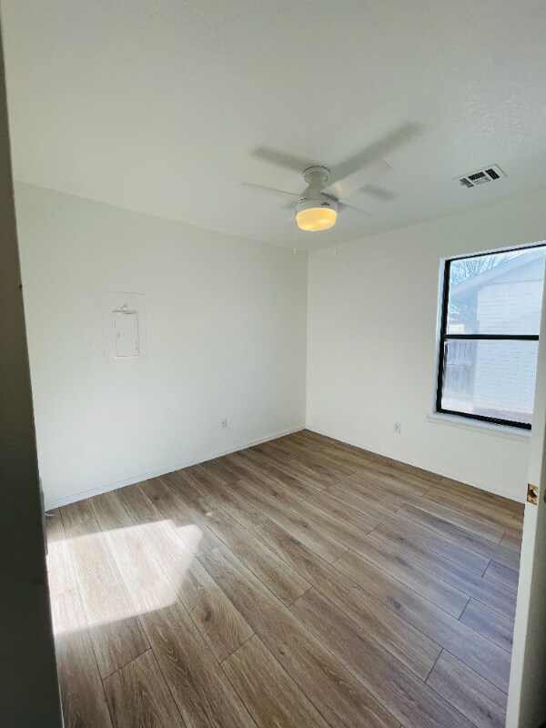 Foto del edificio - 2009 Twisted Oak Cir