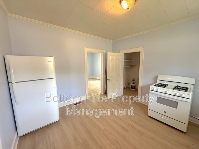 Foto del edificio - 1912 Gum St