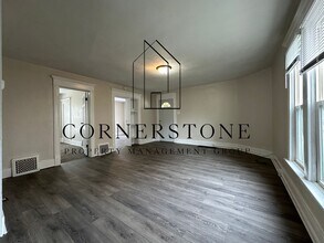 Building Photo - 207 K St