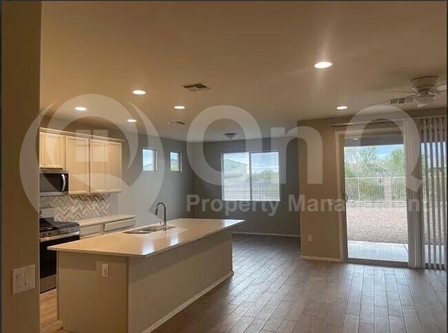 Foto del edificio - 11556 N Desert Calico Lp