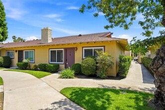 Building Photo - 1531 E La Palma Ave