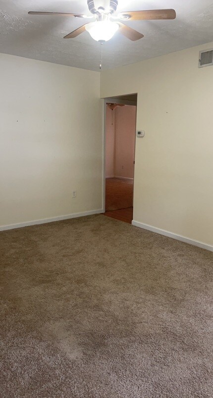 Building Photo - 2705 Furlong Ave
