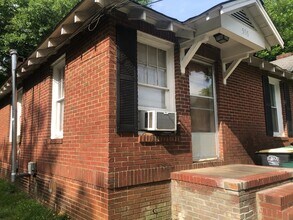 Building Photo - 506-506 Kingston Ave NE