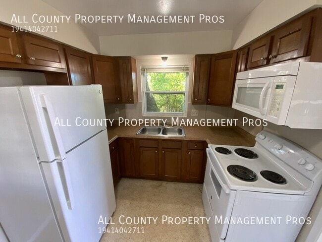 Foto del edificio - 5820 Murdock Ave