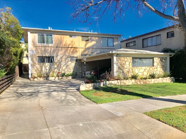 Building Photo - 1309 11th St