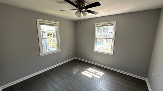 Building Photo - 2156 Stovall Ave