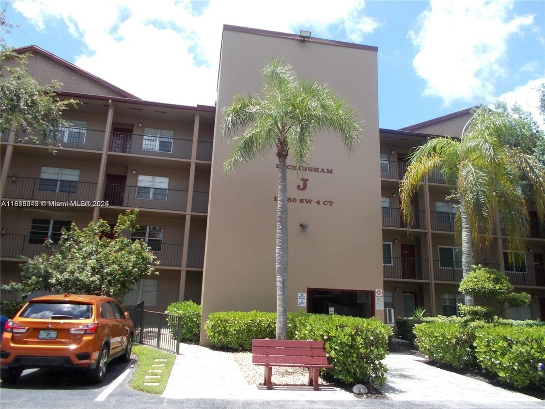Primary Photo - 12750 SW 4th Ct