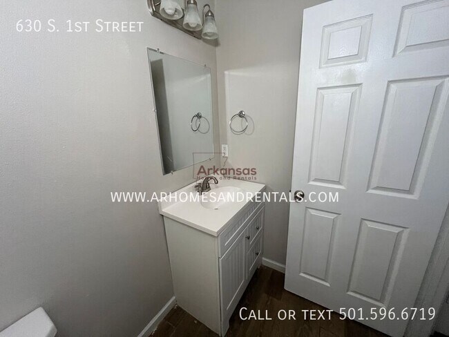 Foto del edificio - 630 S 1st St